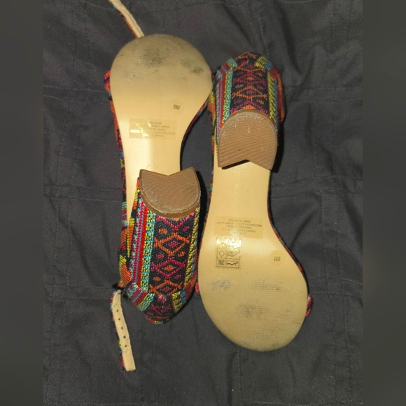 Jessica Simpson Multicolor Patterned Heels - Picture 4 of 5